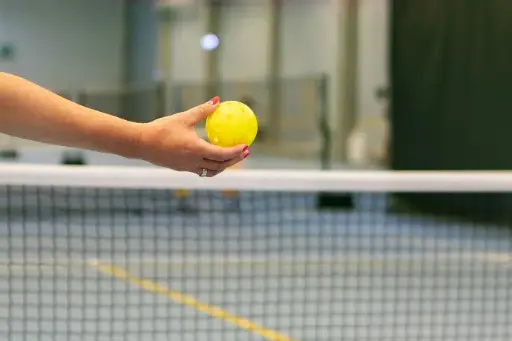 Prestamo de Malla y bolas para práctica de Pickleball